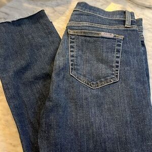 Like new- Joe’s High Rise Straight Ankle